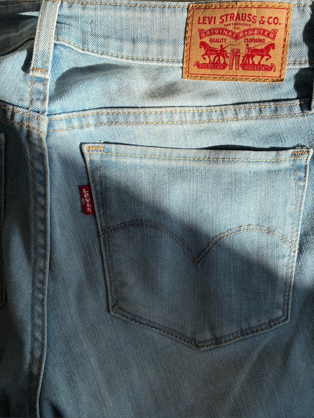 LEVI’S DENIM
